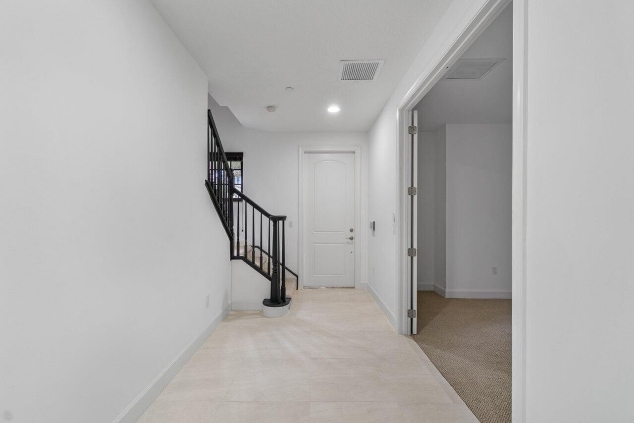 4886 NW 16th Avenue, Boca Raton, FL 33431 Photo