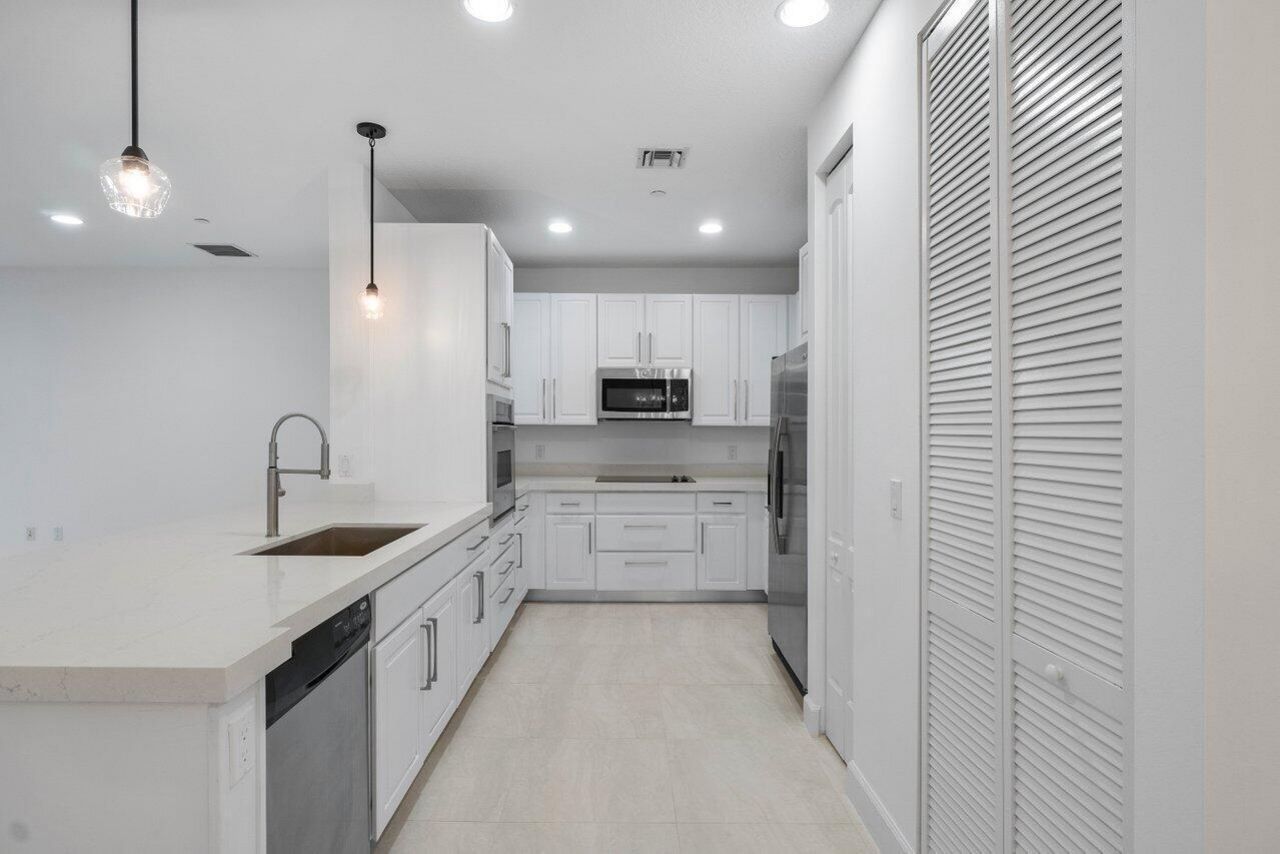 4886 NW 16th Avenue, Boca Raton, FL 33431 Photo