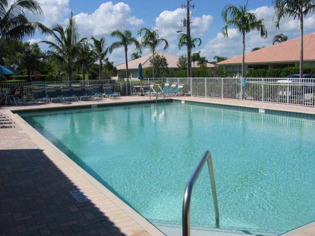 369 W Coral Trace Circle, Delray Beach, FL 33445 Photo