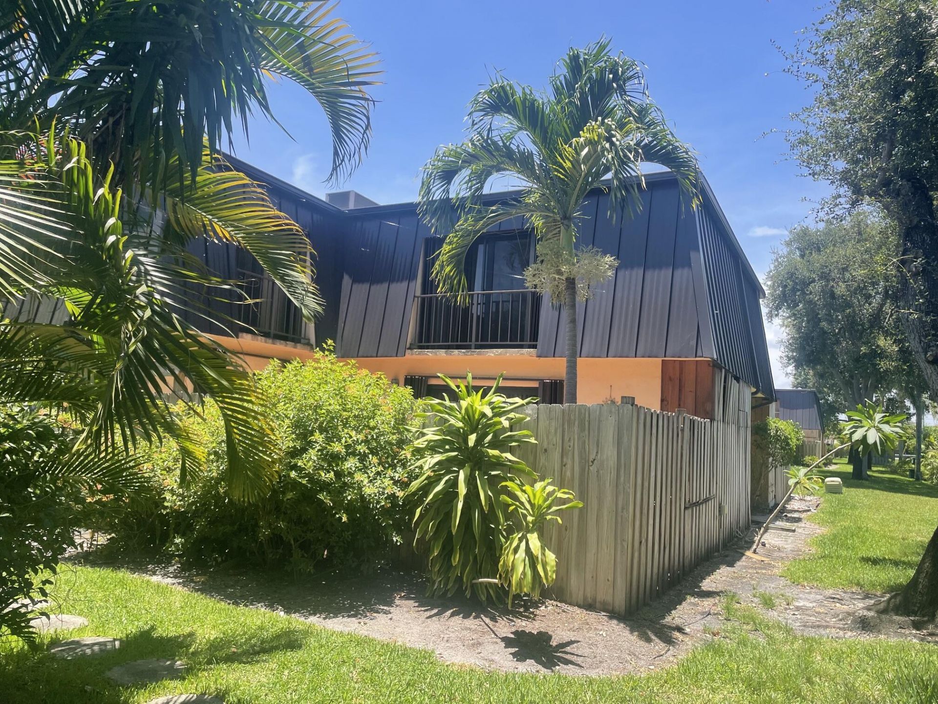2457 Waterside Drive, Lake Worth, FL 33461 Photo