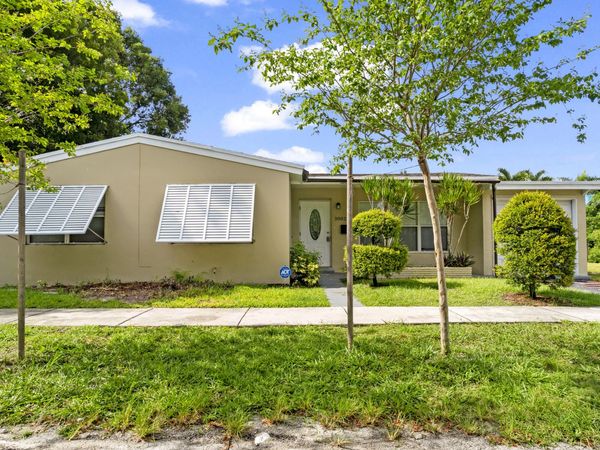 3002 ARTHUR Street, Hollywood, FL 33021