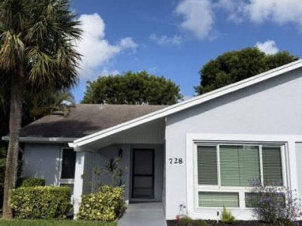 728 Lago Road, Delray Beach, FL 33445
