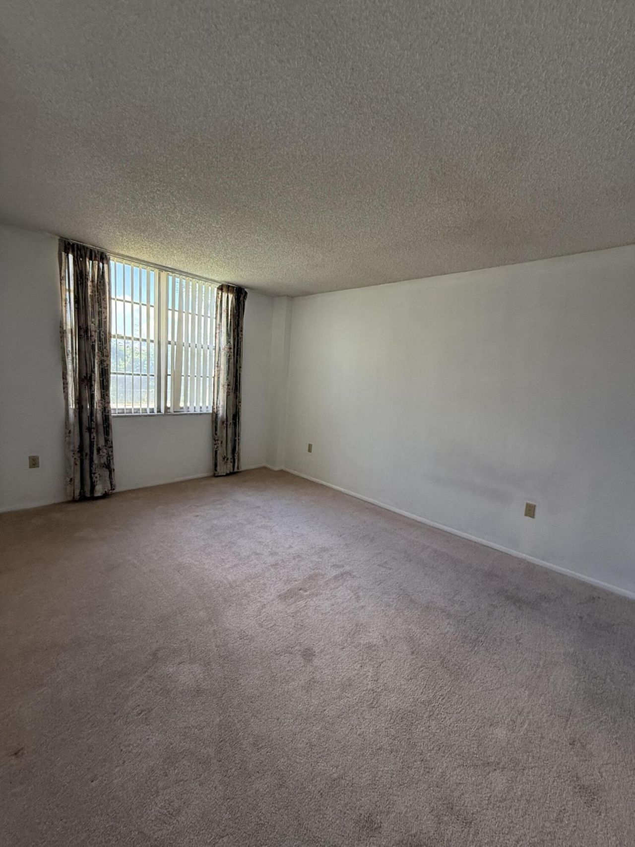 15600 NW 7th Avenue, Unit 211, Miami, FL 33169 Photo