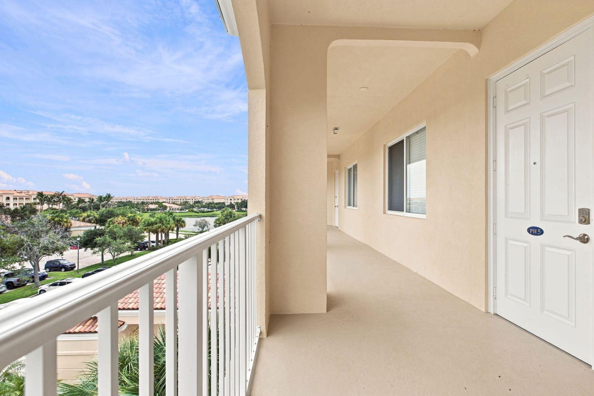 34 Harbour Isle Drive W, Unit PH05, Fort Pierce, FL 34949 Photo