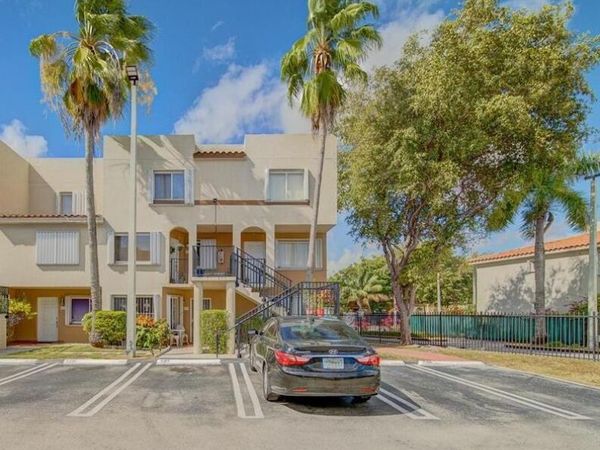 551 NW 82ND Avenue, Unit 526, Miami, FL 33126