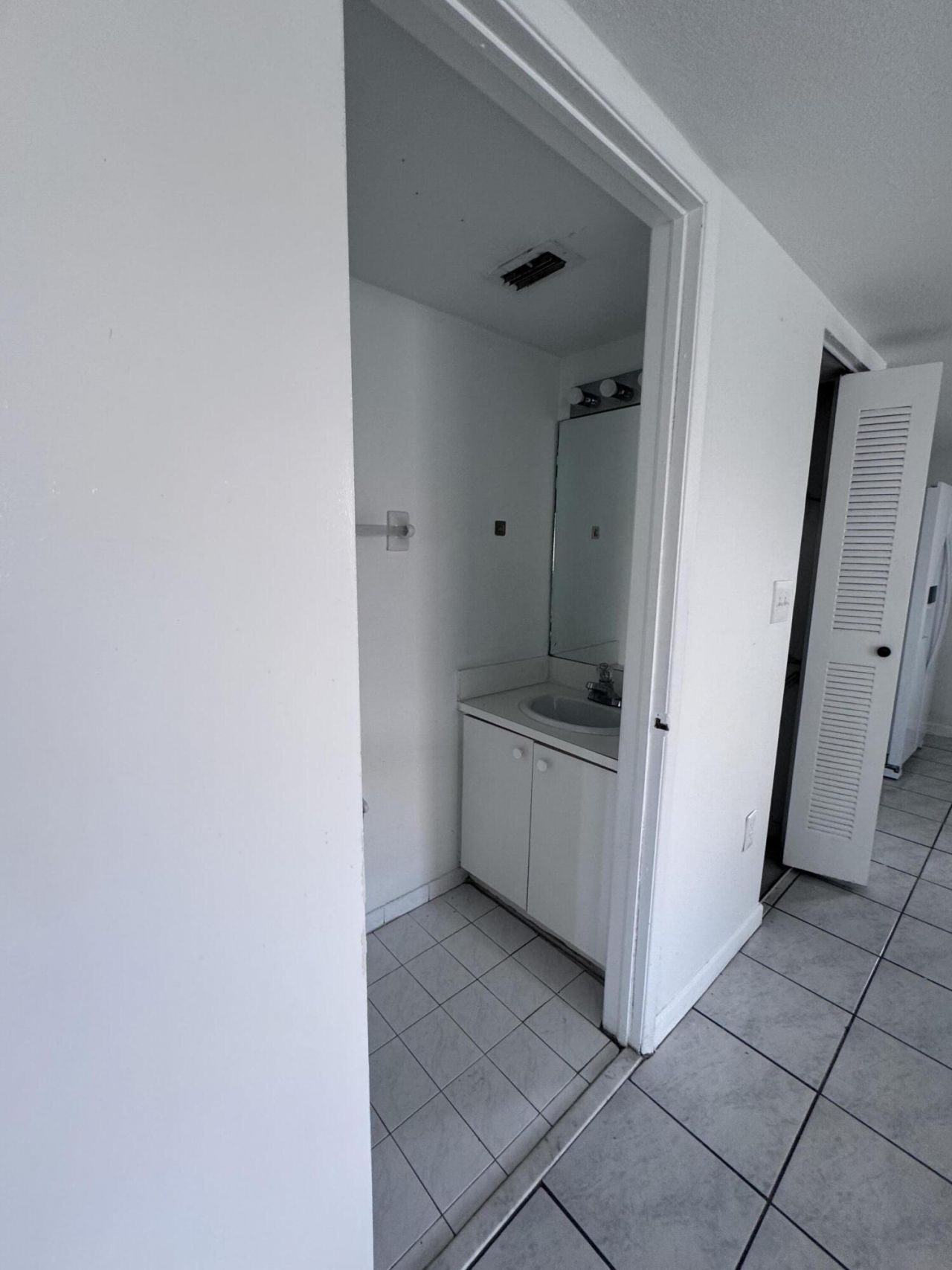 551 NW 82nd Avenue, Unit 526, Miami, FL 33126 Photo