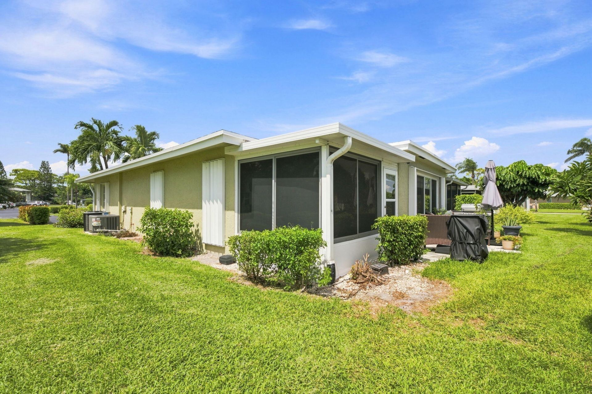 2400 Malayan Drive, Unit 94-D, Delray Beach, FL 33445 Photo