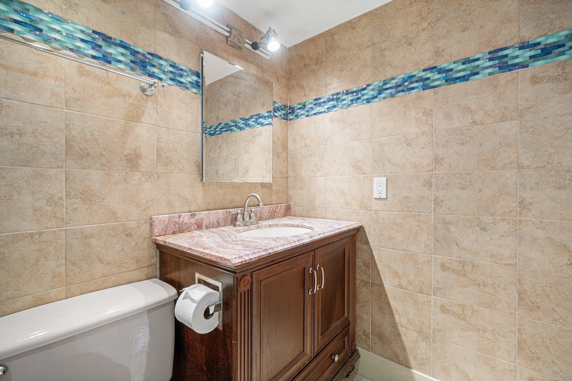 7610 NW 18th Street, Unit 102, Margate, FL 33063 Photo