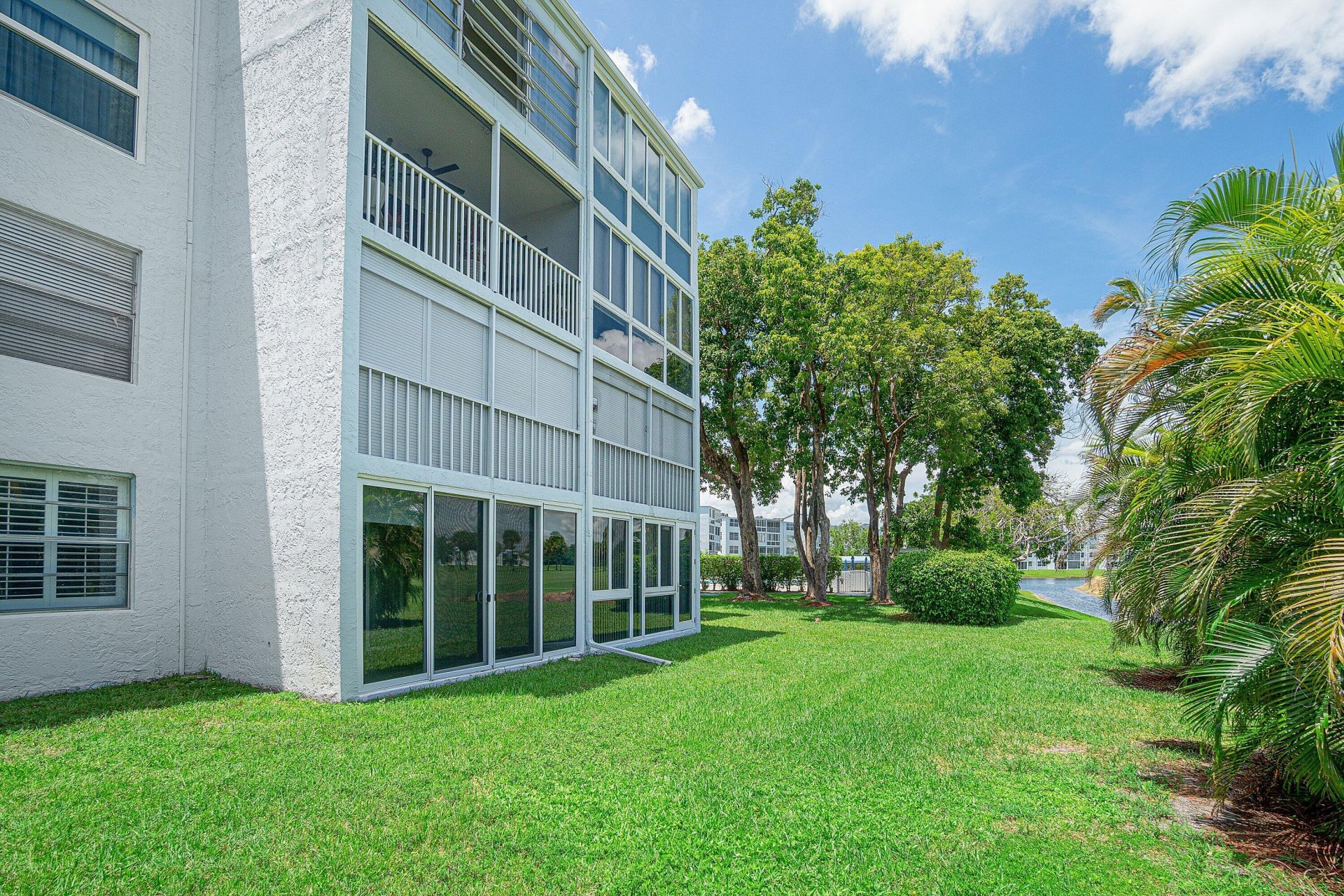 7610 NW 18th Street, Unit 102, Margate, FL 33063 Photo