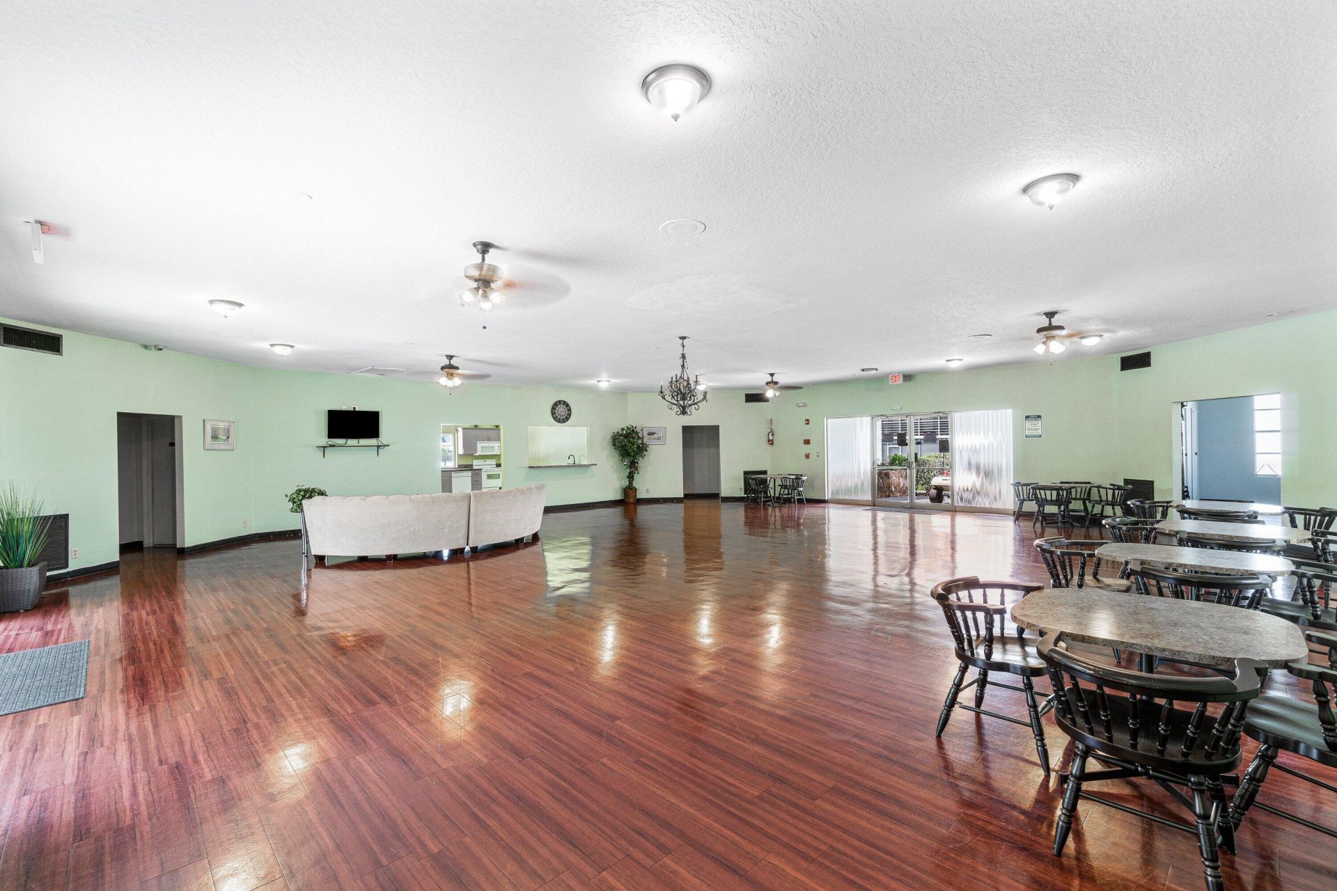 7610 NW 18th Street, Unit 102, Margate, FL 33063 Photo