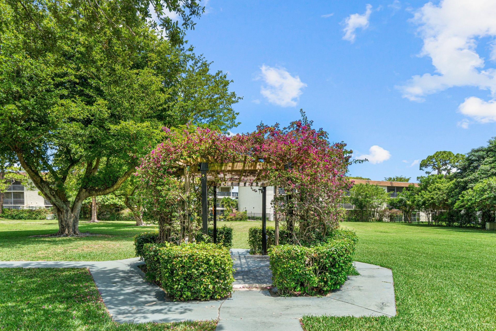 7610 NW 18th Street, Unit 102, Margate, FL 33063 Photo