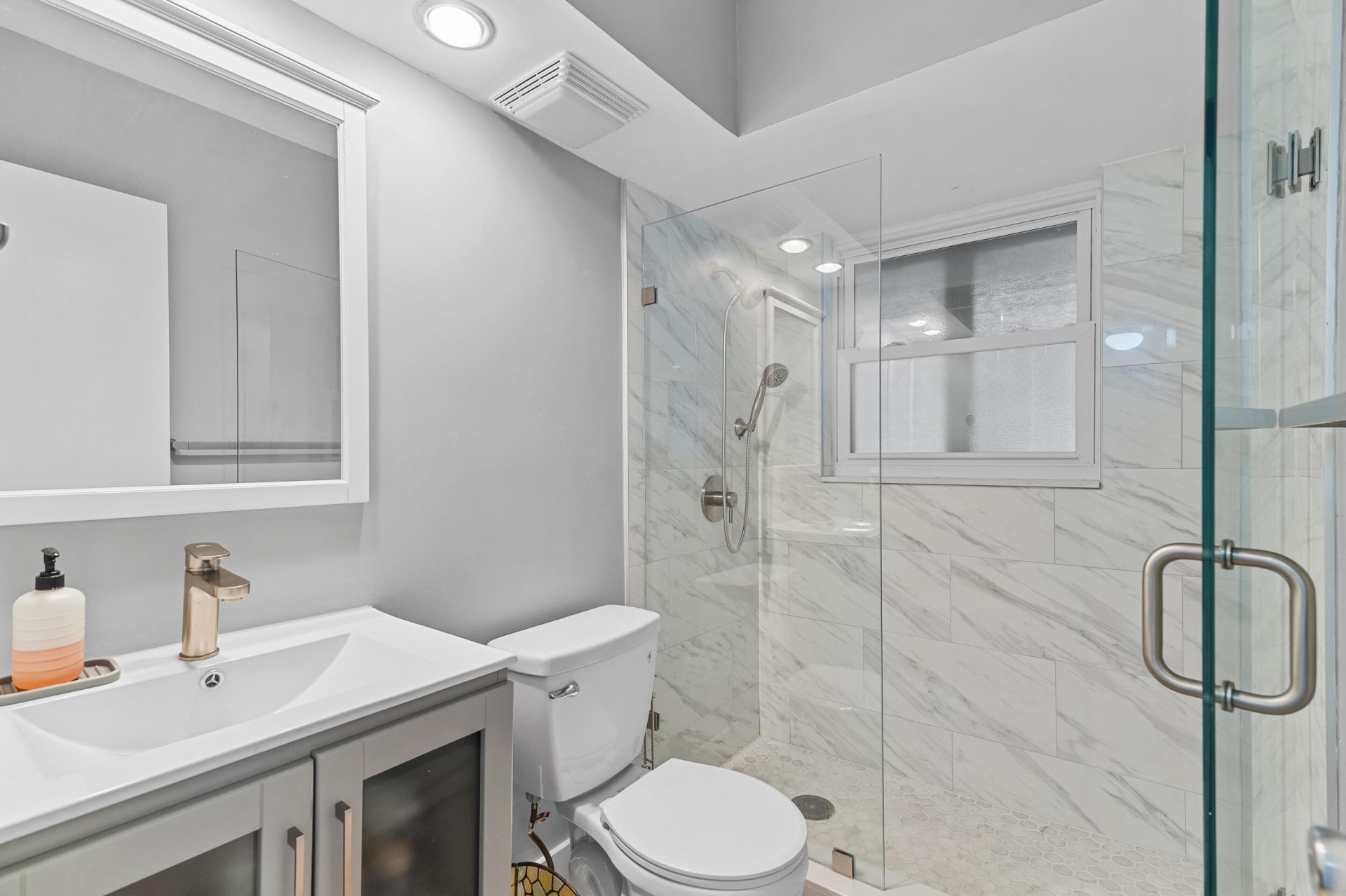 110 Shore Court, Unit 315, North Palm Beach, FL 33408 Photo