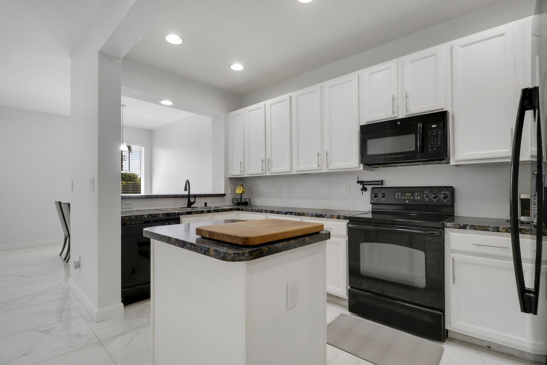 880 Millbrae Court, Unit 3, West Palm Beach, FL 33401 Photo