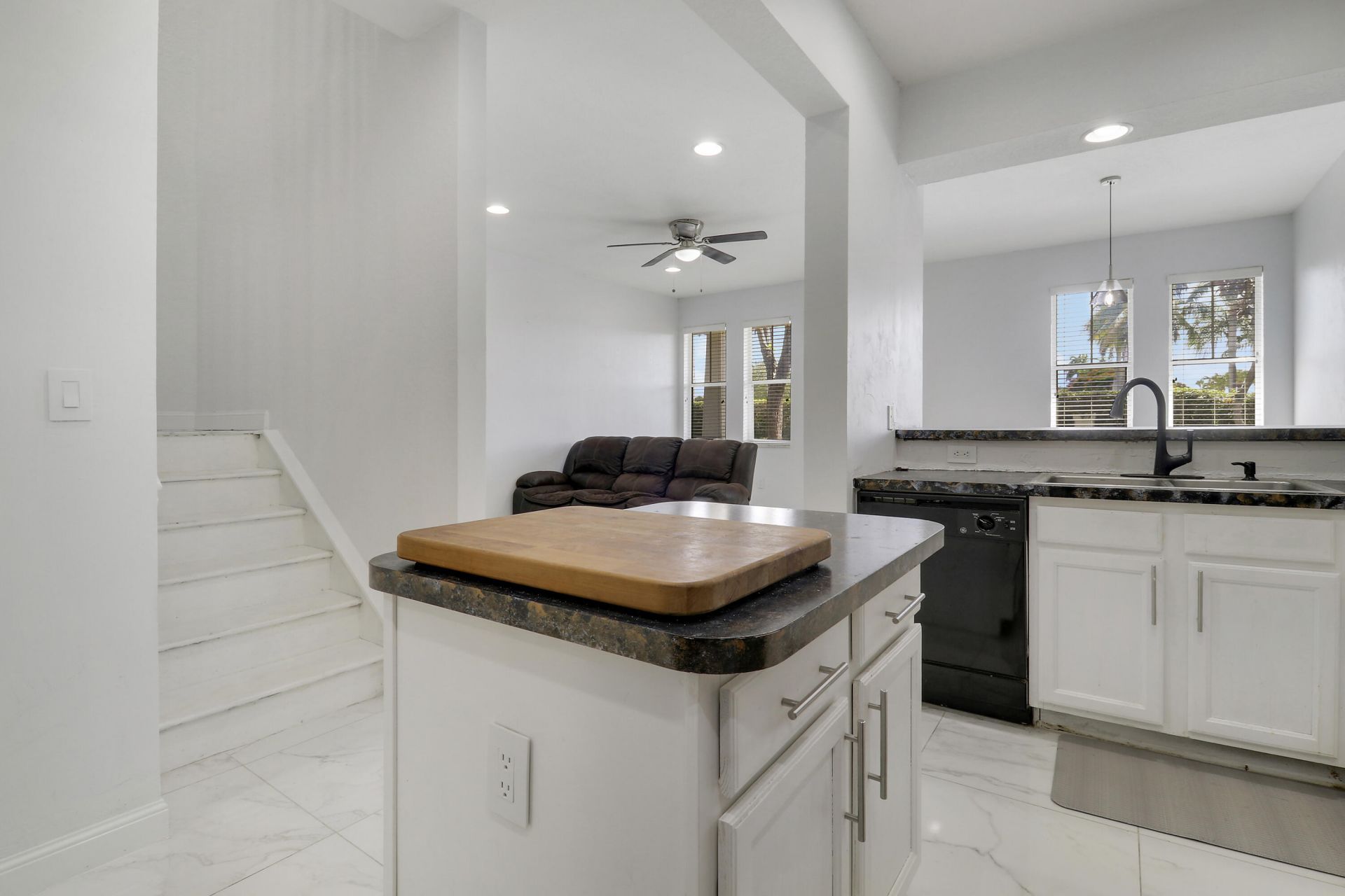 880 Millbrae Court, Unit 3, West Palm Beach, FL 33401 Photo