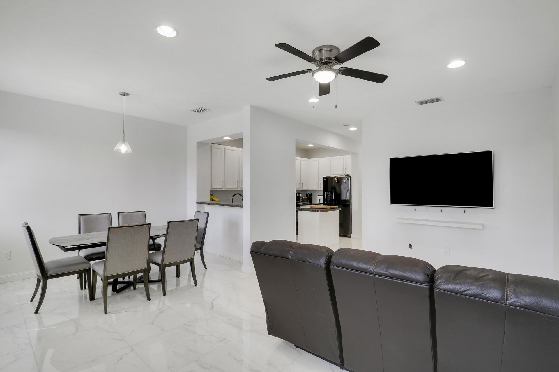 880 Millbrae Court, Unit 3, West Palm Beach, FL 33401 Photo