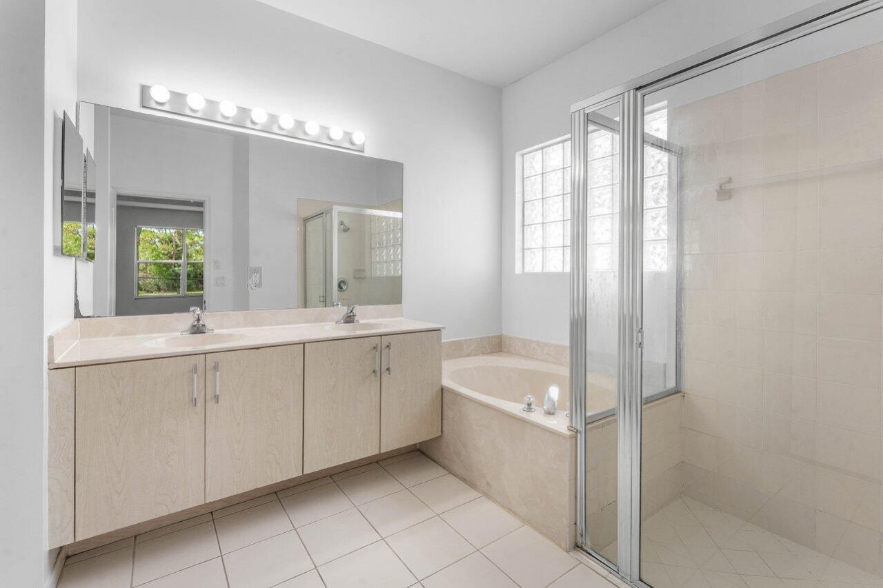 196 Seminole Lakes Drive, Royal Palm Beach, FL 33411 Photo