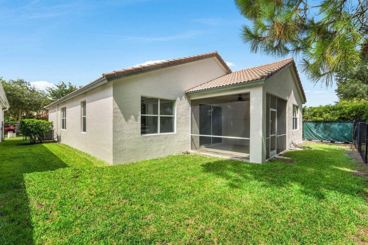 196 Seminole Lakes Drive, Royal Palm Beach, FL 33411 Photo