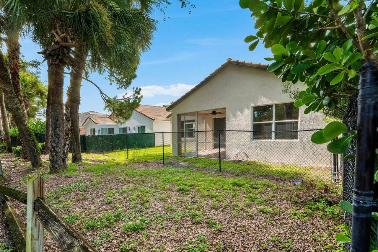 196 Seminole Lakes Drive, Royal Palm Beach, FL 33411 Photo