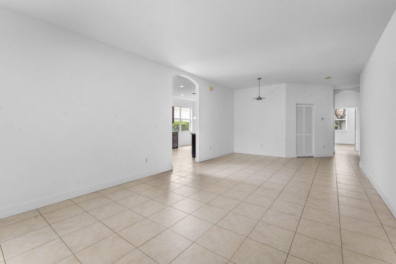 196 Seminole Lakes Drive, Royal Palm Beach, FL 33411 Photo