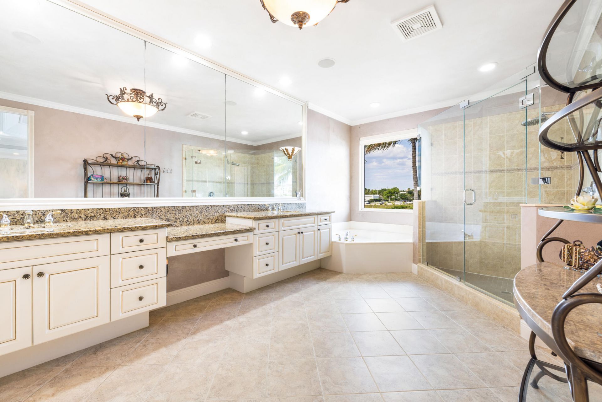 712 Sandy Point Lane, North Palm Beach, FL 33410 Photo