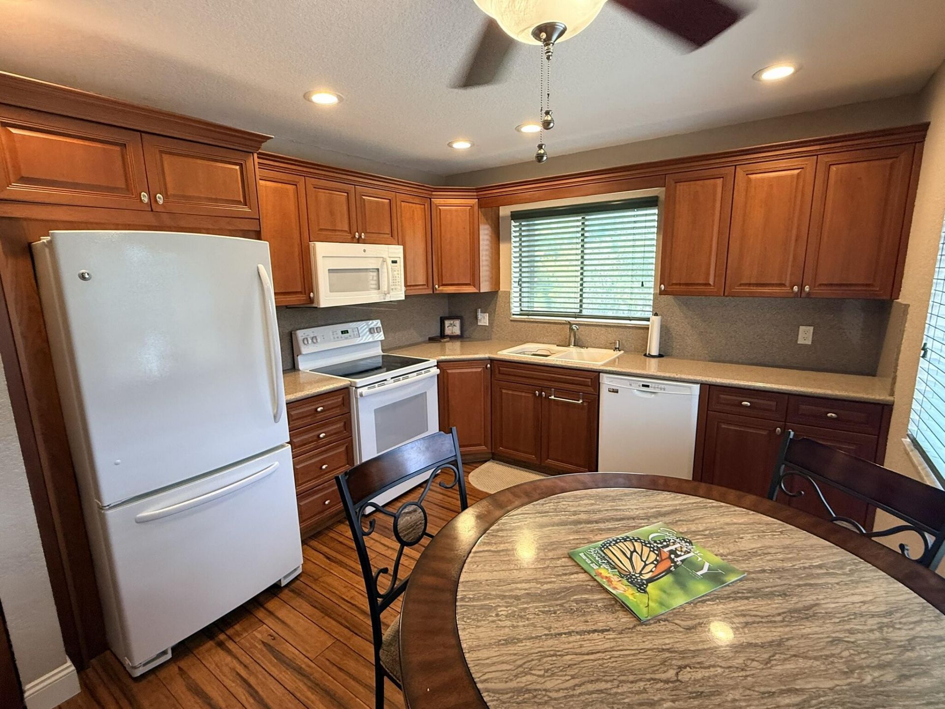 21 Lexington Lane W, Unit H, Palm Beach Gardens, FL 33418 Photo