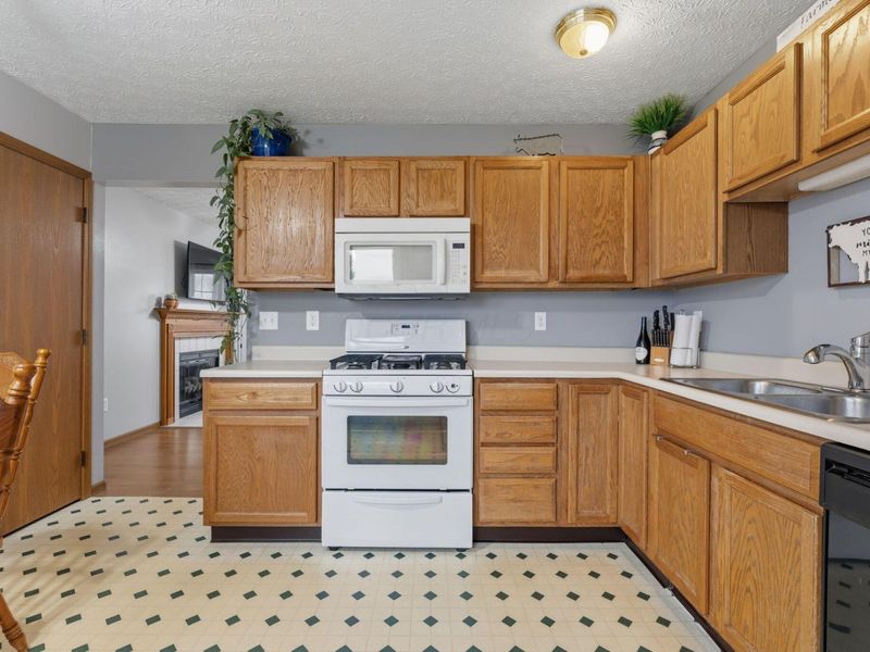 4467 Catamaran Drive , Columbus, OH 43207 Photo 10
