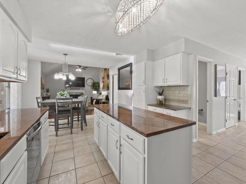 319 Fallriver Drive, Reynoldsburg, OH 43068 Photo 19
