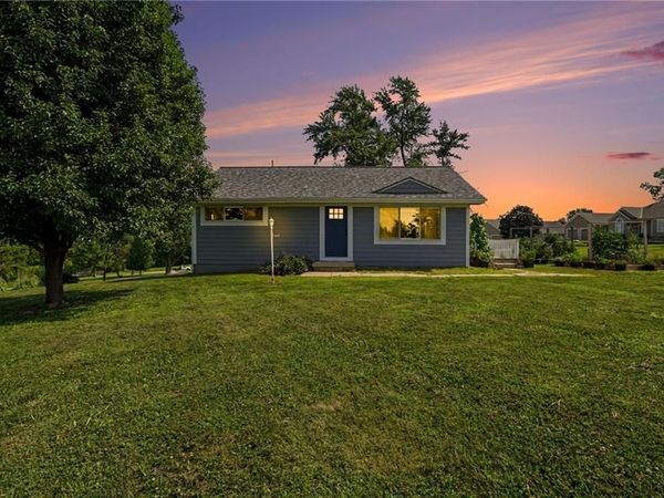 440 W Ruth Ewing Road, Liberty, MO 64068