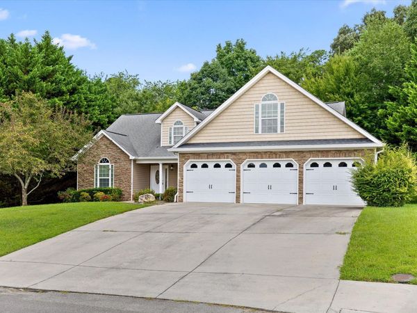 322 Peachtree Circle, Ringgold, GA 30736