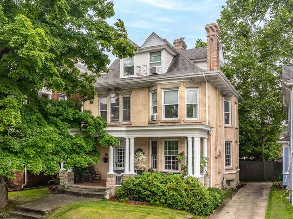 220 Grand Street, Morgantown, WV 26501