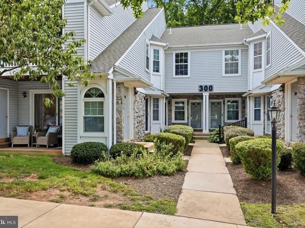 301 MEWS DRIVE, SELLERSVILLE, PA 18960