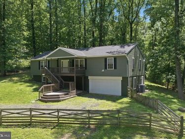 128 ORCHARD LAGOON DRIVE, LINDEN, VA 22642