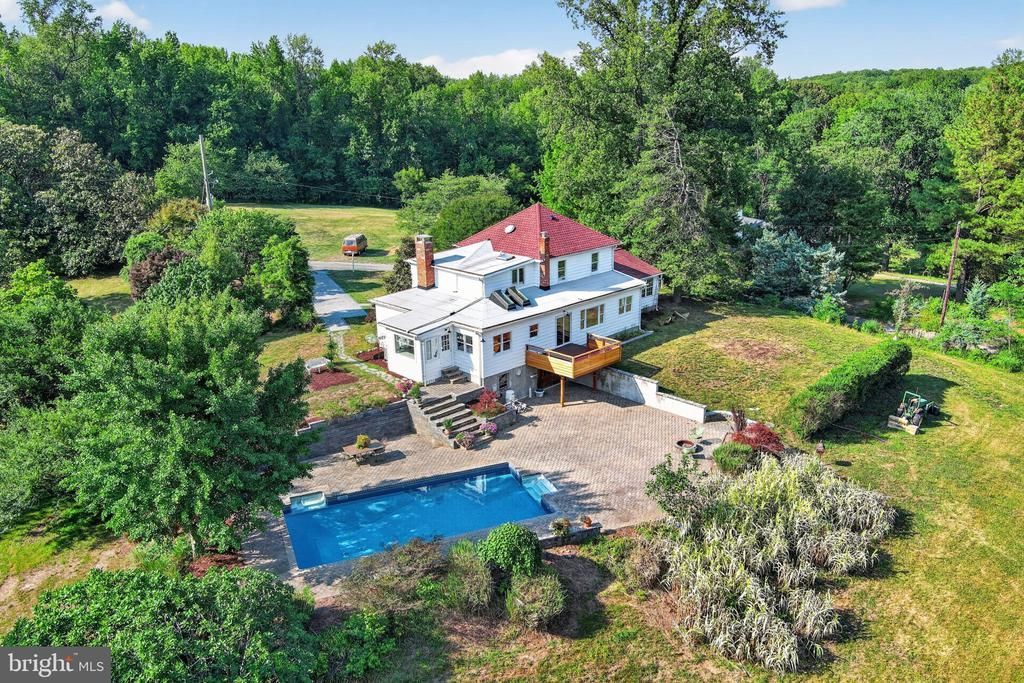 7201 SASSCER LANE , UPPER MARLBORO, MD 20772