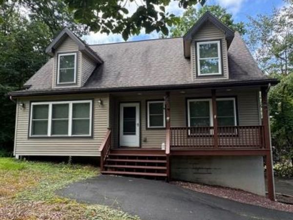 111 REMUDA DRIVE , HAWLEY, PA 18428