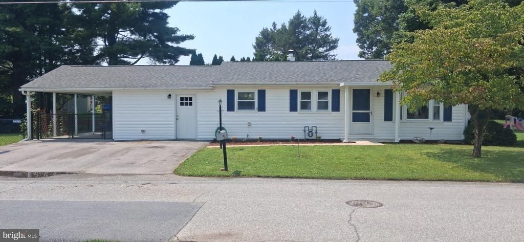 218 JONES AVENUE, MONT ALTO, PA 17237