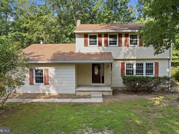 8 TONKAWA TRAIL, SHAMONG, NJ 08088