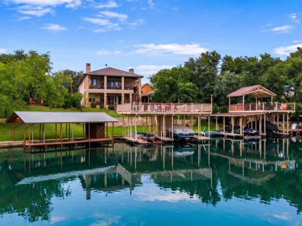 1413 County Road 132A, Kingsland, TX 78639