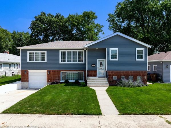 10007 S Kolin Avenue , Oak Lawn, IL 60453