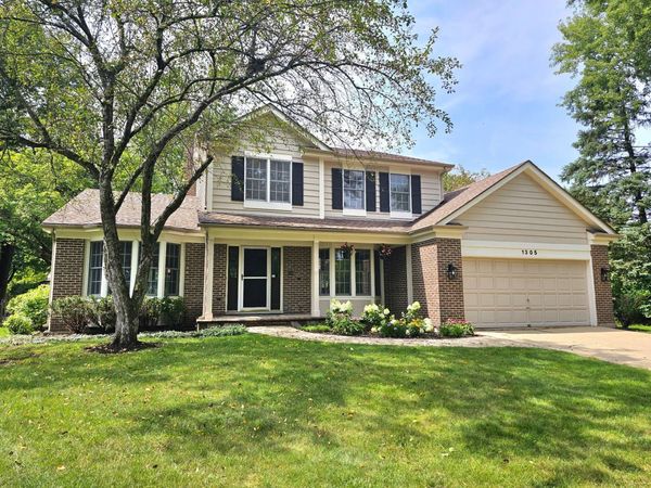 1305 Dancer Court , Libertyville, IL 60048
