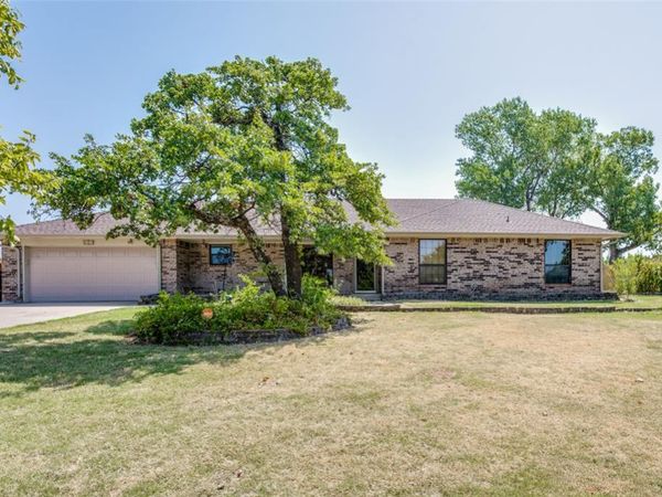 402 Ash Road, Choctaw, OK 73020