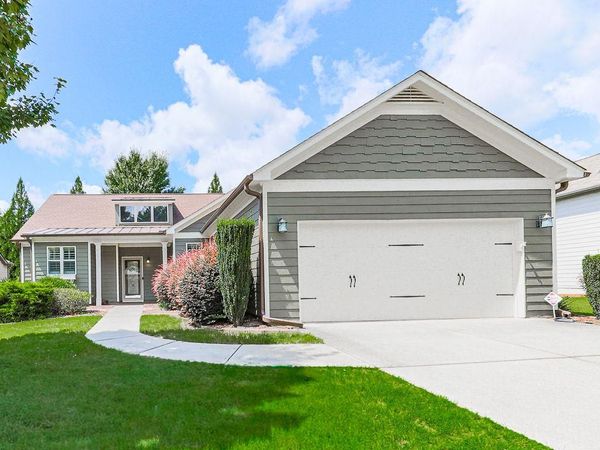424 Larkspur Drive , Canton, GA 30114
