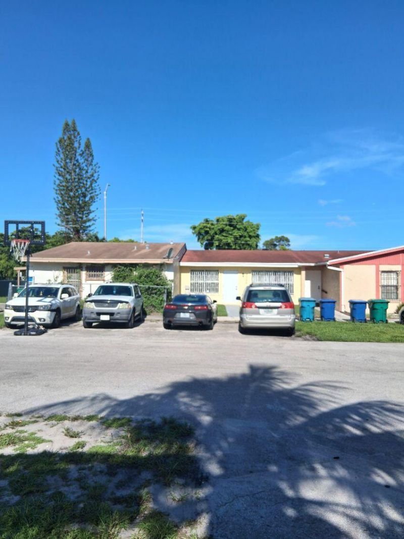 3718 NW 213th Street, Miami Gardens, FL 33055 Photo