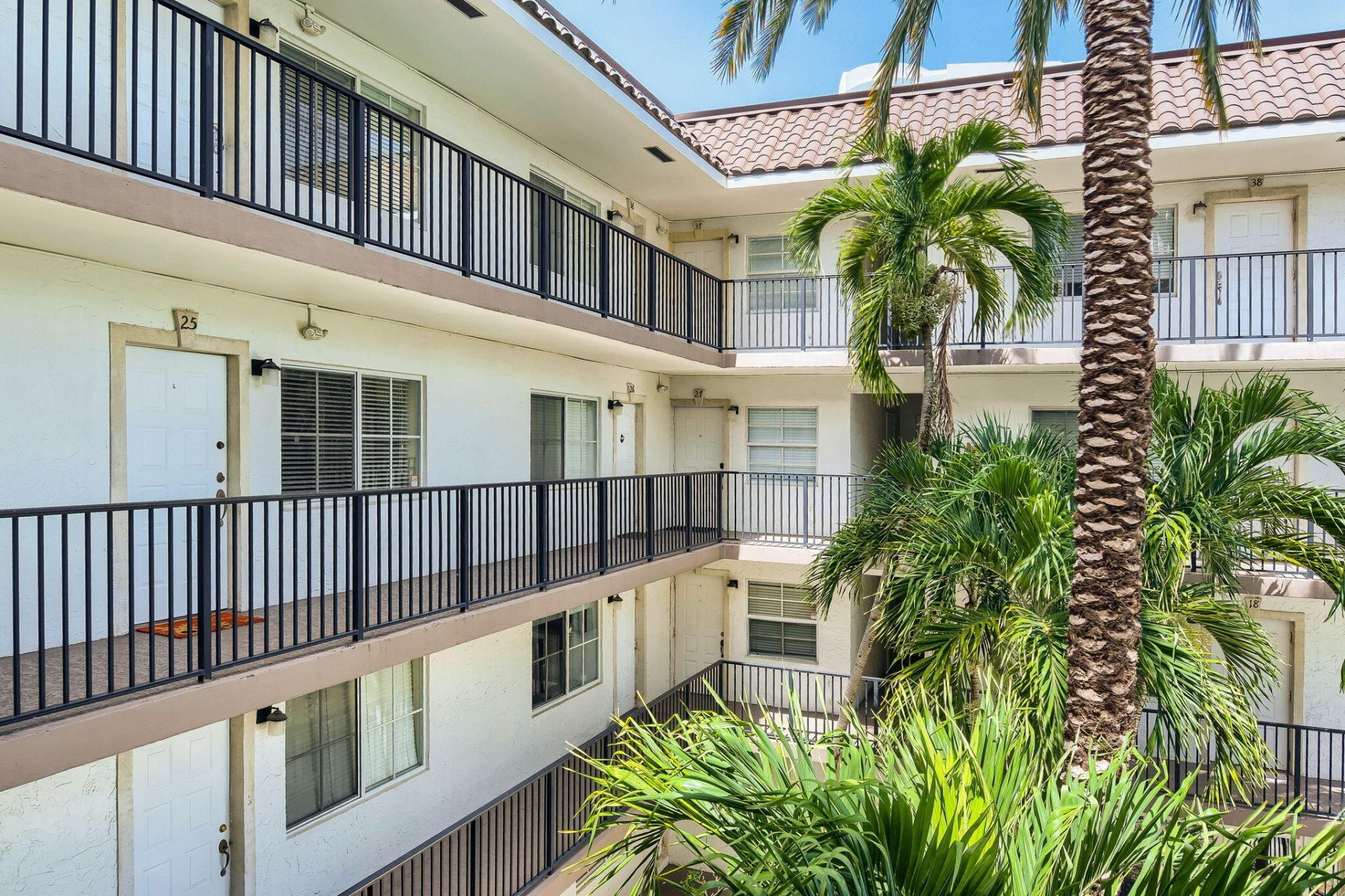 924 SE 2nd Street, Unit 25, Fort Lauderdale, FL 33301 Photo