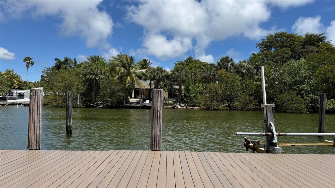 921 Belle Meade Island Dr , Miami, FL 33138 Photo