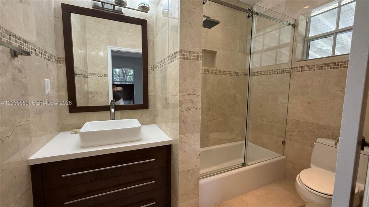 921 Belle Meade Island Dr , Miami, FL 33138 Photo