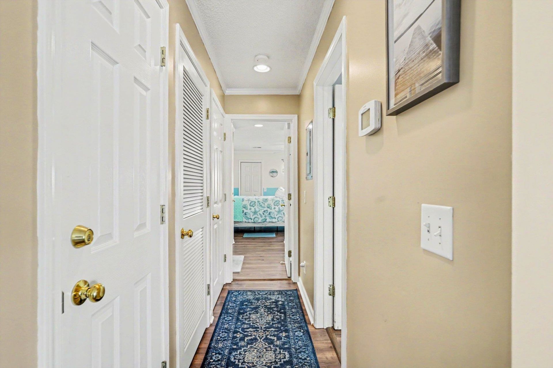300 Shorehaven Dr. Photo 12