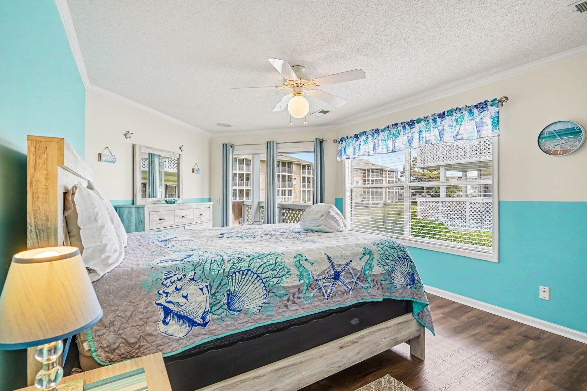 300 Shorehaven Dr. Photo 13