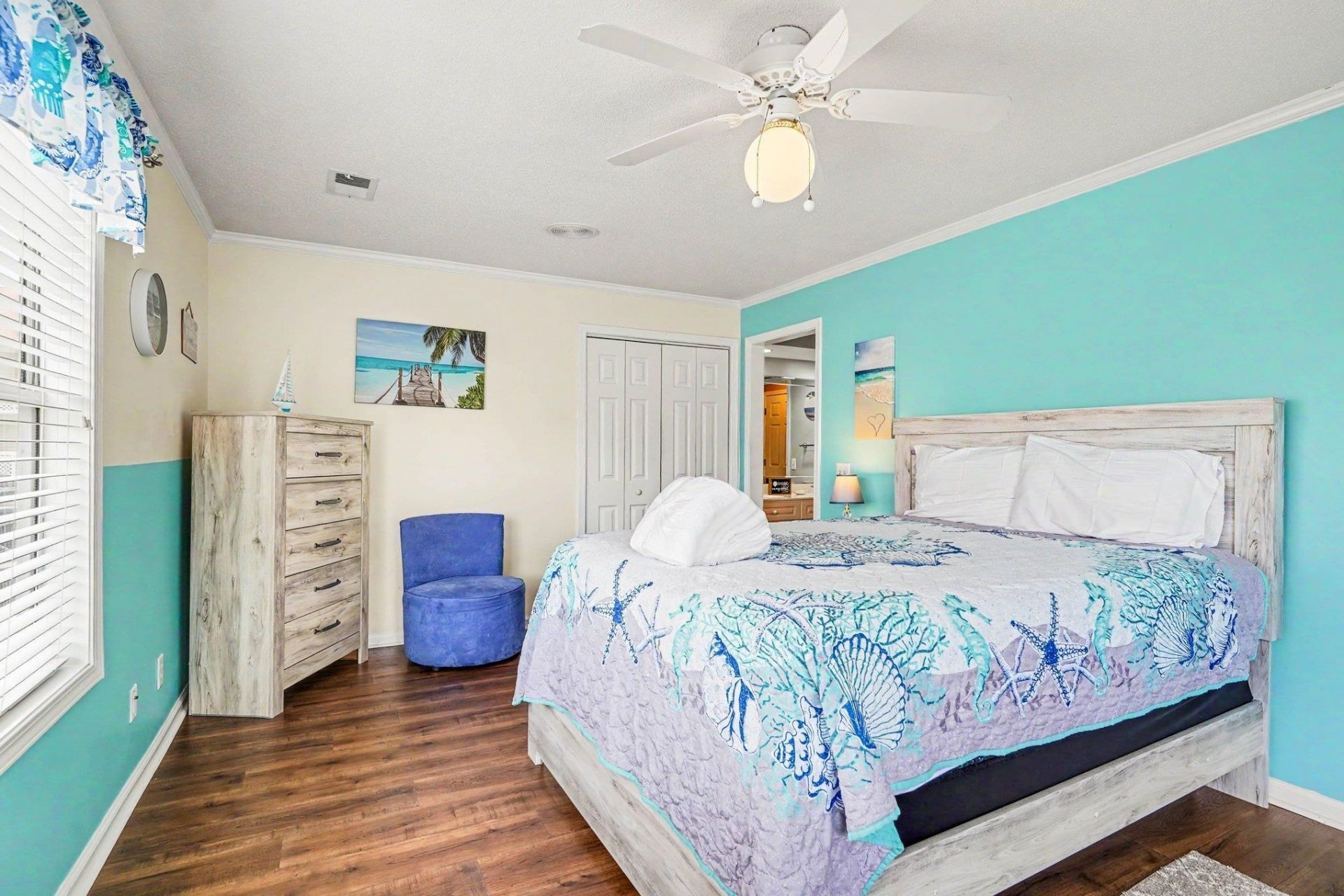 300 Shorehaven Dr. Photo 14