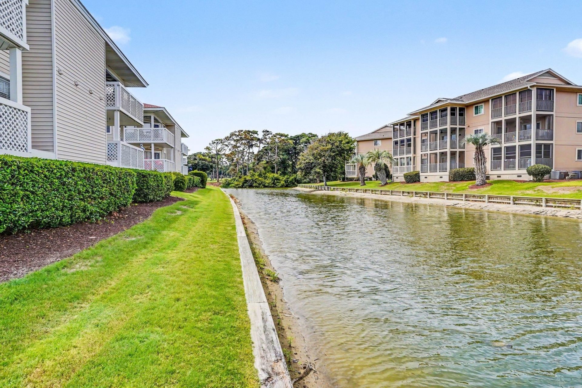 300 Shorehaven Dr. Photo 25