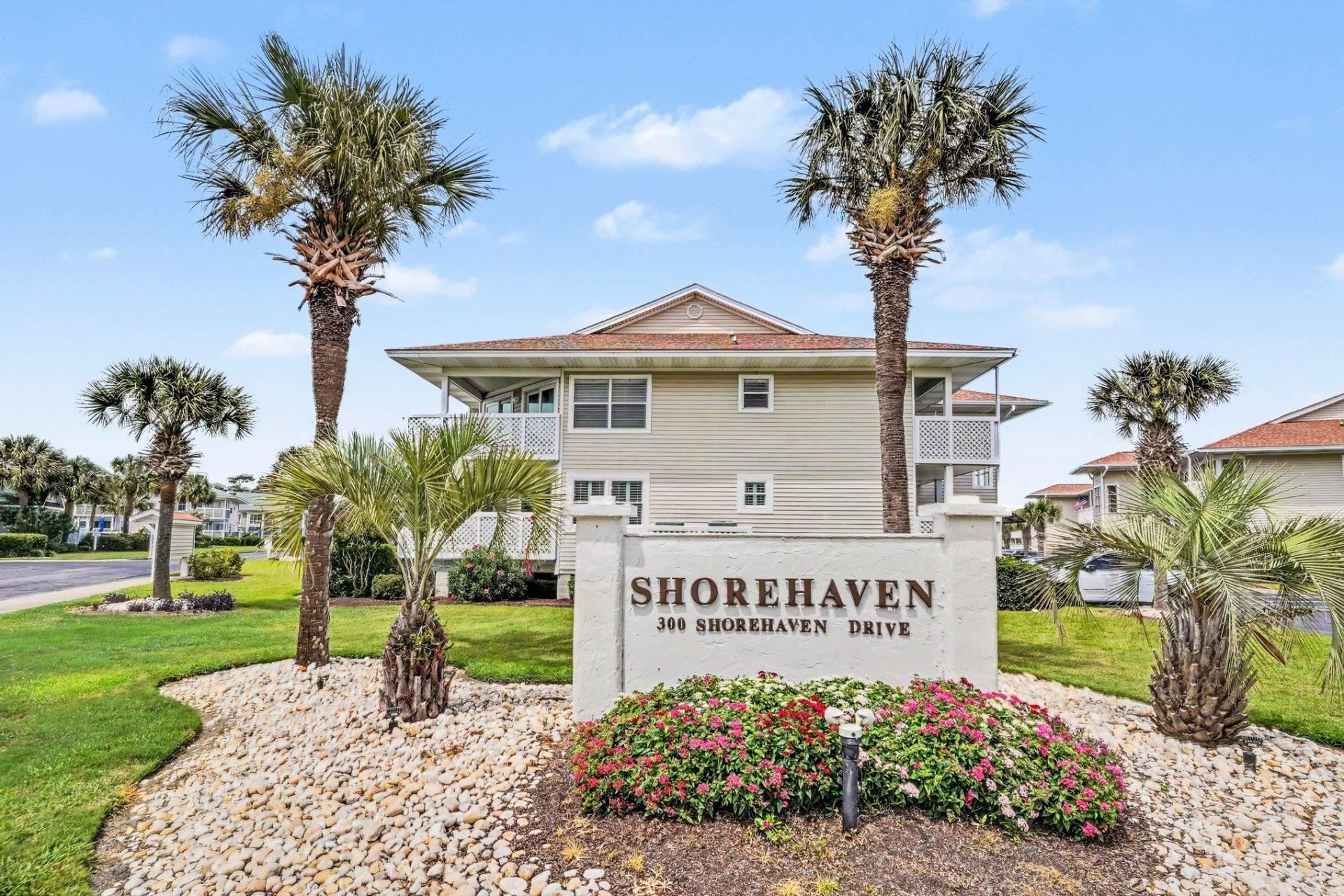 300 Shorehaven Dr. Photo 28